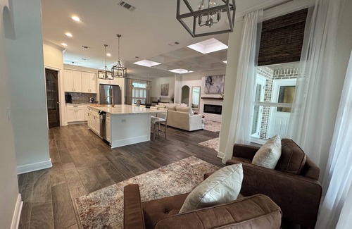 Navarre House | Reefside Retreat- Peaceful 4 bedroom 3 bath POOL home located in Navarre.
