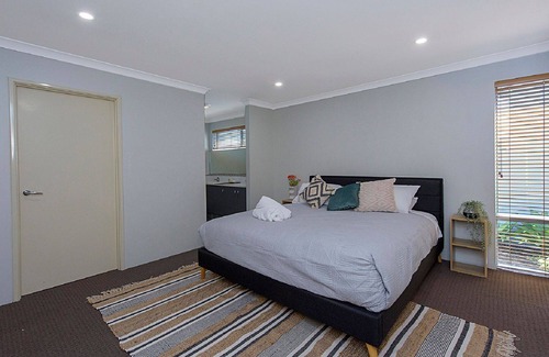 Busselton House | Reel Cosy - Family Friendly