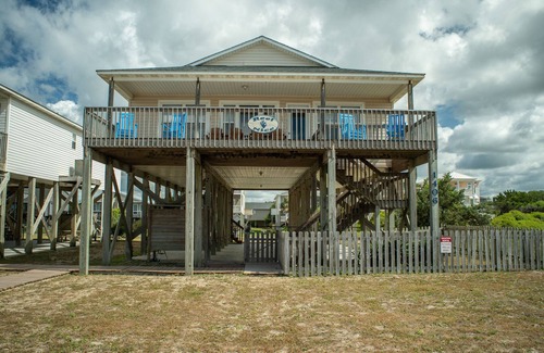 Long Beach House | Reel Nice: 2nd Row Gem, Beach and Pier View from Balcony!