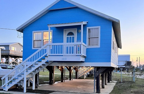 Grand Isle House | Reel Saints - Easy Beach Access - Island Realty