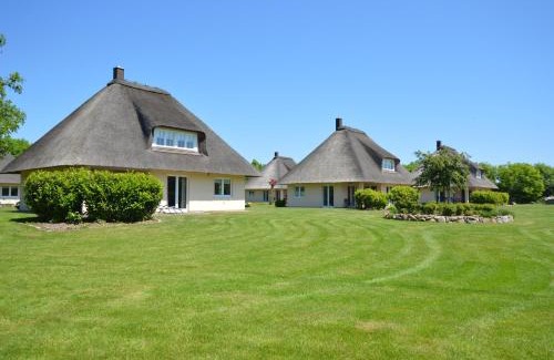 Staberdorf House | Reetdachhaus 5, inkl 2 Parkplätze