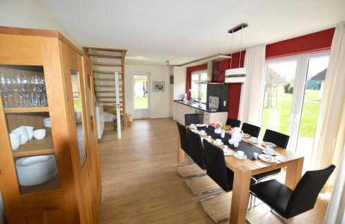 Staberdorf House | Reetdachhaus 5, inkl 2 Parkplätze
