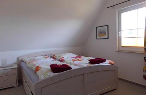 Ummanz House | Reetdachhaus Sonnenschein