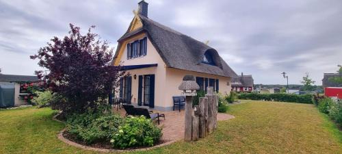 Zierow House | Reethaus "Hüs Kiek Inn"