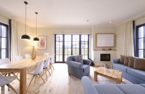 Kreptitz Villa | Reetland am Meer - Luxus Reetdachvilla mit 3 Schlafzimmern, Sauna und Kamin G06