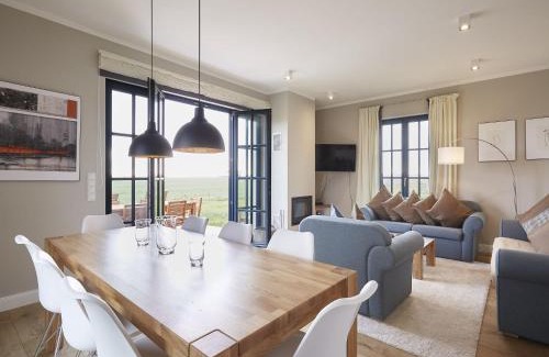 Kreptitz House | Reetland am Meer - Luxus Reetdachvilla mit 3 Schlafzimmern, Sauna und Kamin F12