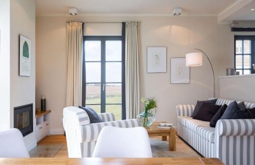 Kreptitz House | Reetland am Meer - Premium Reetdachvilla mit 3 Schlafzimmern, Sauna und Kamin E03