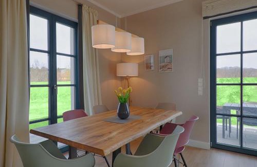 Dranske House | Reetland am Meer - Premium Reetdachvilla mit 3 Schlafzimmern, Sauna und Kamin F27