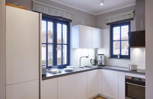 Kreptitz House | Reetland am Meer - Superior Reetdachvilla mit 2 Schlafzimmern und Kamin F06
