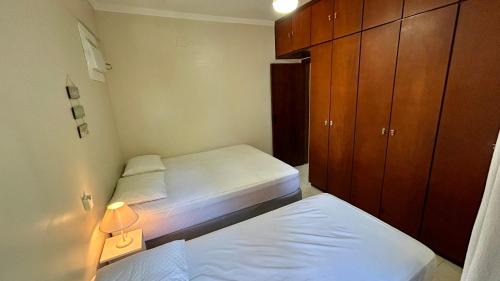Tombo Apartment | Refúgio Aconchegante a 3 quadras da Praia do Tombo!