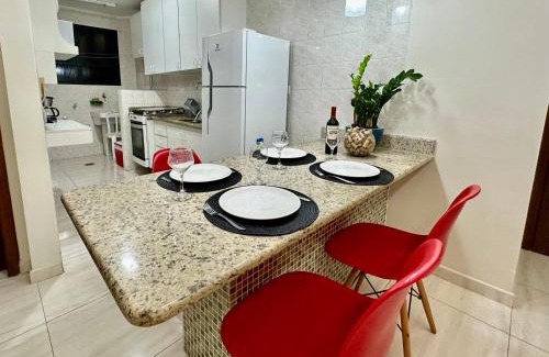 Tombo Apartment | Refúgio Aconchegante a 3 quadras da Praia do Tombo!