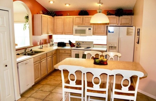 Ridgewood Lakes Villa | Ref 46. Superb villa on prestigious golf course. Near Disney