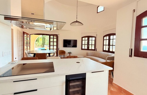 El Mas Fumats Villa | Ref. Hue19 -