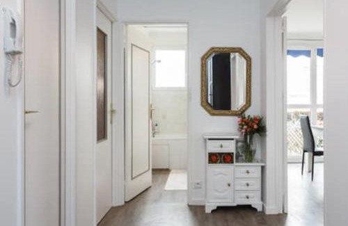 Asnieres-sur-Seine Bed & Breakfast | REFAIT A NEUF Appartement proche de Paris