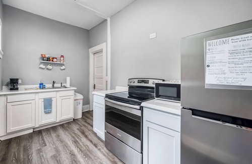 Springfield Apartment | Refined 1-Bedroom Space on 10th Street