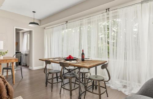 Radnor - Fort Myer Heights Apartment | Refined 2BR King Suite with Gym and Lounge