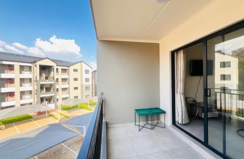 Boksburg Apartment | Refined Cozy Retreat