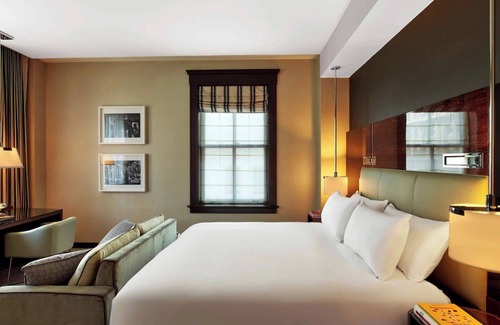 Downtown Dallas Hotel | Refined One-Bedroom Suite with Luxe Bath and Boutique Charm