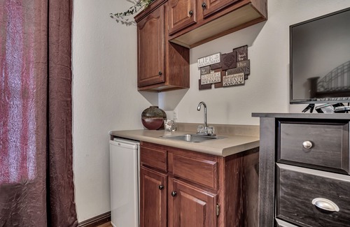 Hollister House | Reflection 2 Bedroom Condo by RedAwning