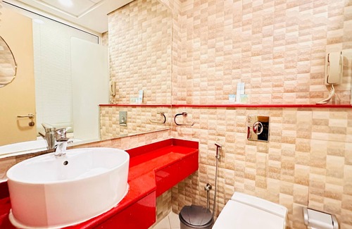 Jadaf Hotel | Reflections Hotel