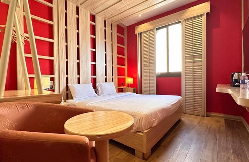 Jadaf Hotel | Reflections Hotel
