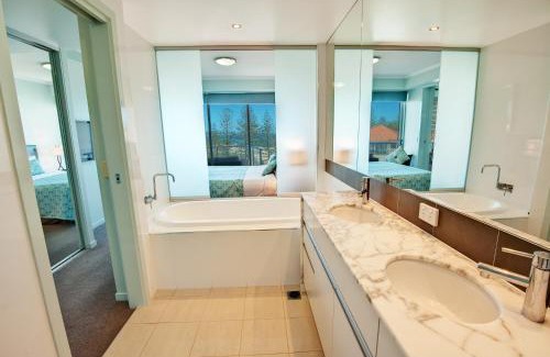 Coolangatta Resort | Reflections Tower Two