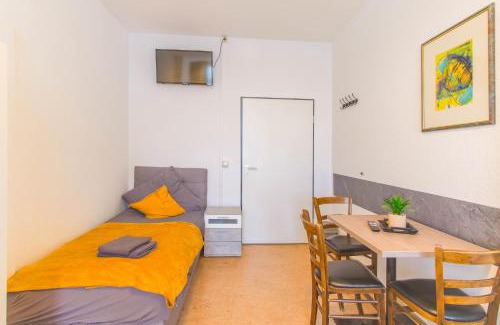 Magdeburg House | Reform