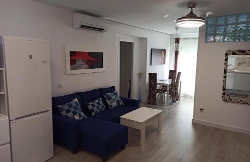 Nueva Andalucia Apartment | Reformado luminoso acogedor