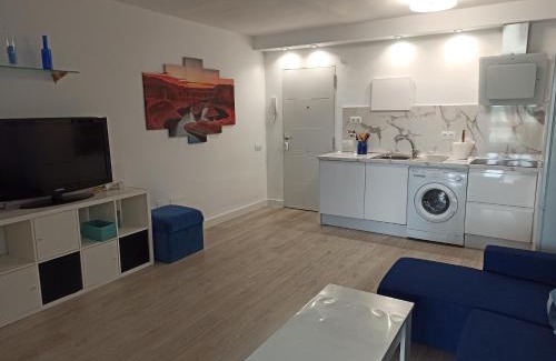 Nueva Andalucia Apartment | Reformado luminoso acogedor