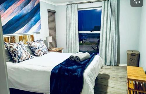 Hermanus Apartment | Refresh at 50 Whale Rock