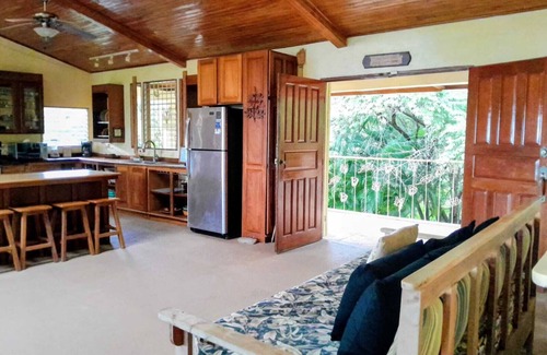 Ostional House | Refugio de las Mariposas, breathtaking ocean views, captivating sunsets, nature.