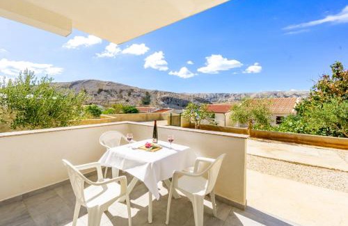 Metajna Apartment | Reful Top modern facility with large terrace or balcony