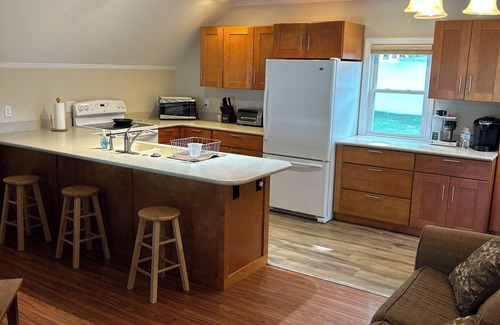 Narragansett House | Refurbished Cape with air close to beach with great outdoor amenities