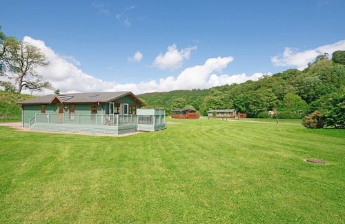 Whitfield Ski Chalet | Refurbished in 2022. Boutique and spacious contemporary timber lodge.