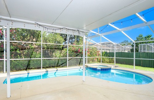 Esprit Villa | ⭐ Refurbished Spacious 4 bed Family Home | Only 10 minutes to Disney! ⭐