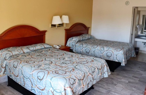 North Little Rock Hotel | Regal Inn