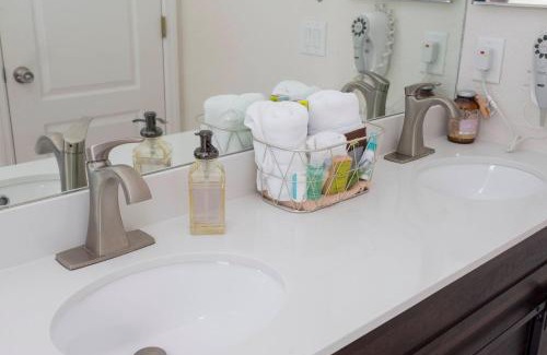 Regal Palms House | Regal Magical - 3 Bedroom Comfy Townhouse 247