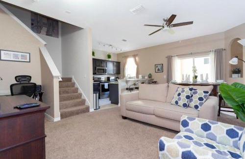 Regal Palms House | Regal Magical - 3 Bedroom Comfy Townhouse 247