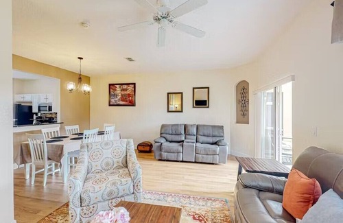 Wellington House | Regal Palms Townhome: Sunshine, Pool, & Golf Fun