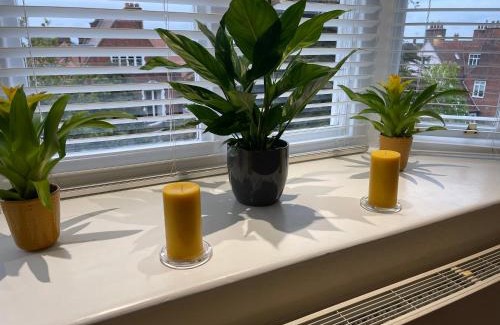 Cromer Apartment | Regal Retreat Modern 2 bed apartment 400m from sea