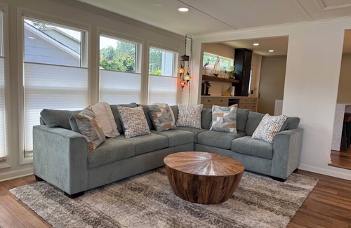 Jackson Cottage | Regal's Cottage on the Lake