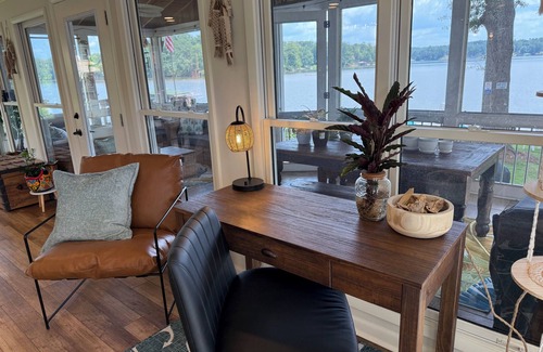 Jackson Cottage | Regal's Cottage on the Lake