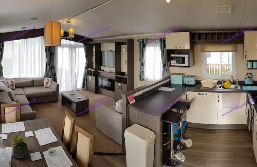 Selsey Apartment | Regal, West Sands, Seal Bay Resort, Selsey