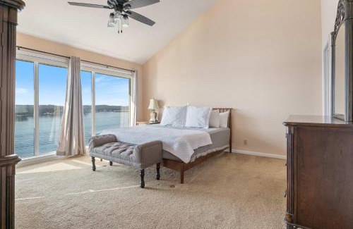 Village of Four Seasons Apartment | Regatta Bay 356-4B