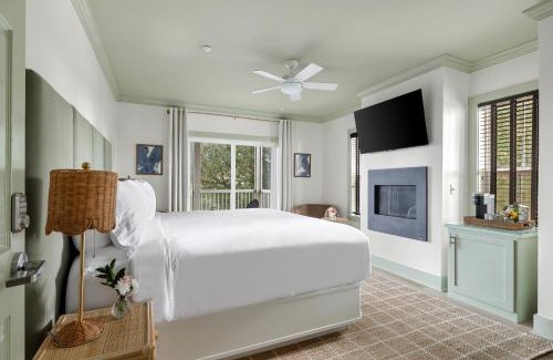 Folly Beach Bed & Breakfast | Regatta Inn - Adults Only