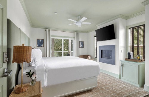 Folly Beach Bed & Breakfast | Regatta Inn Folly Beach