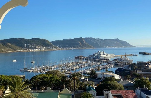 Simon's Town House | Regatta View - Simon's Town