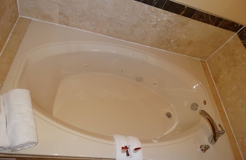 Baytown Hotel | Regency Inn & Suites - Baytown