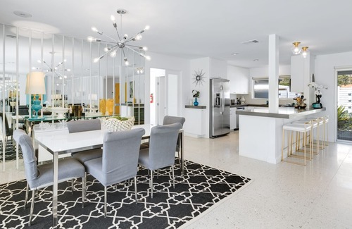 Indian Canyon House | Regency Modern - Indian Canyons Hollywood Regency!