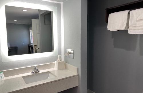 Brea Hotel | Regency Motel